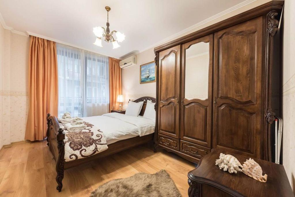 Vazov Residence , Two Bedroom Top Centre Apartment Varna Extérieur photo