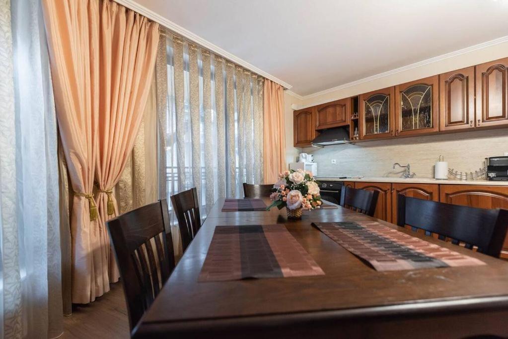 Vazov Residence , Two Bedroom Top Centre Apartment Varna Extérieur photo