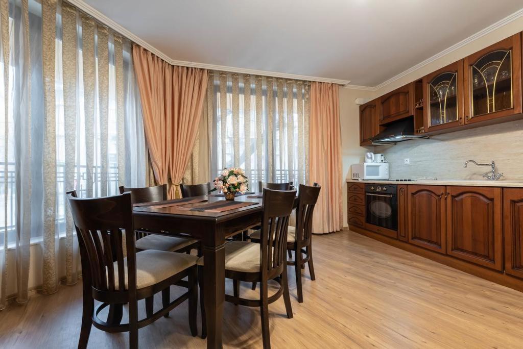 Vazov Residence , Two Bedroom Top Centre Apartment Varna Extérieur photo